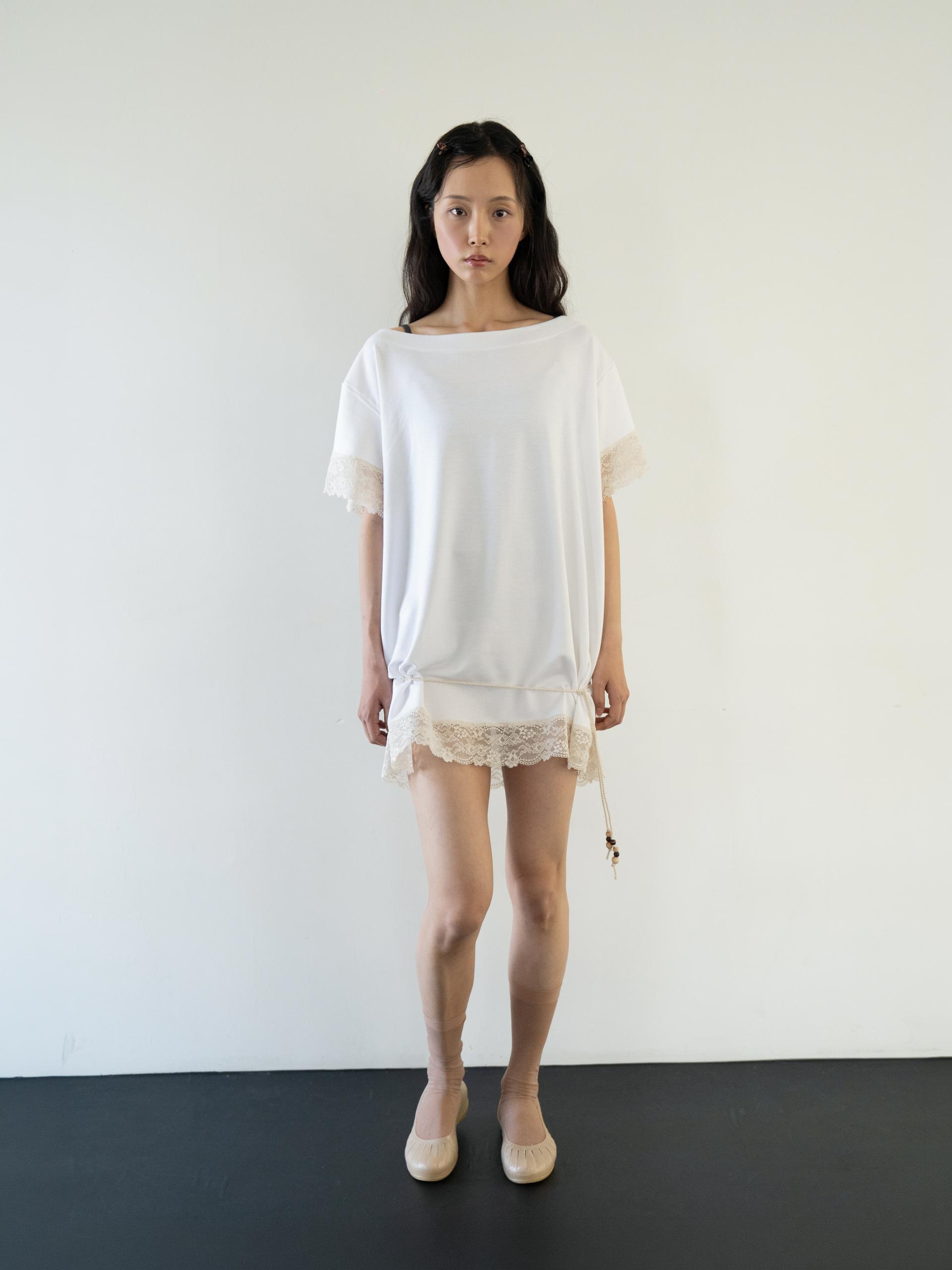 LACE LOOSE T (WHITE)