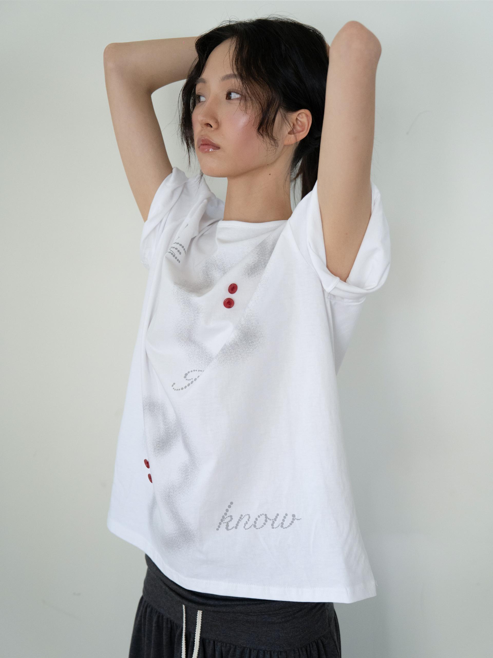 ANGEL BUTTON T (WHITE)