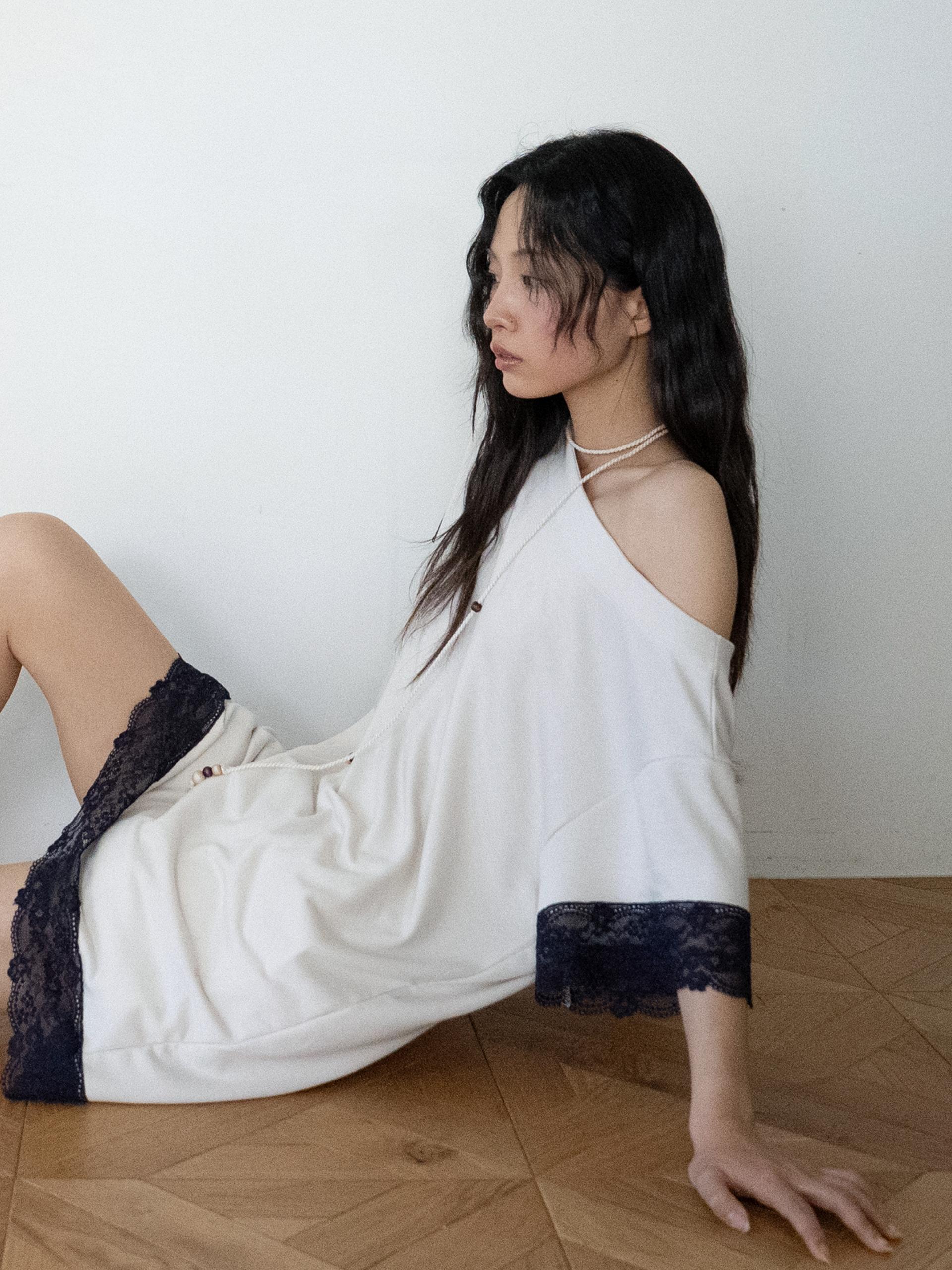 LACE LOOSE T (BEIGE)