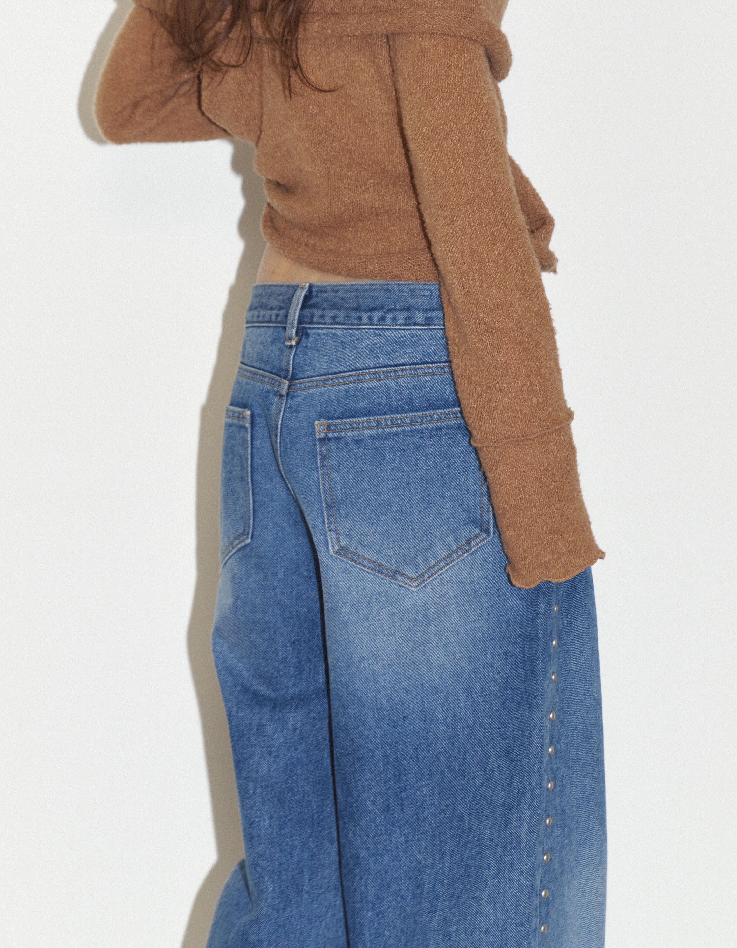 STUDDED WASHED JEANS, BLUE - polysooem
