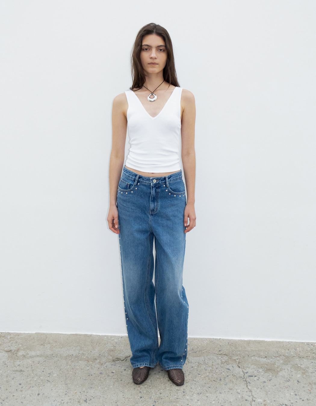 SS STUDDED WASHED JEANS, BLUE - polysooem