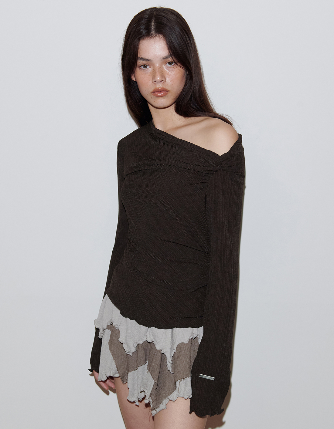 polysooem★韓国★MINI RUFFLE SKIRT PANTS, GRAYISH BEIGE MINI RUFFLE SKIRT PANTS, GRAYISH BEIGE - polysooem