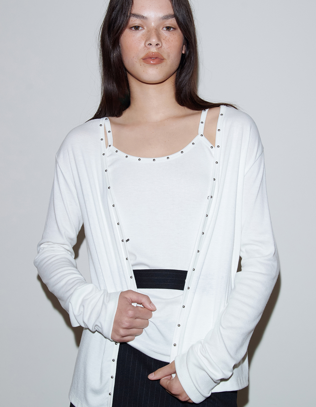 STUDDED CARDIGAN SET, WHITE - polysooem