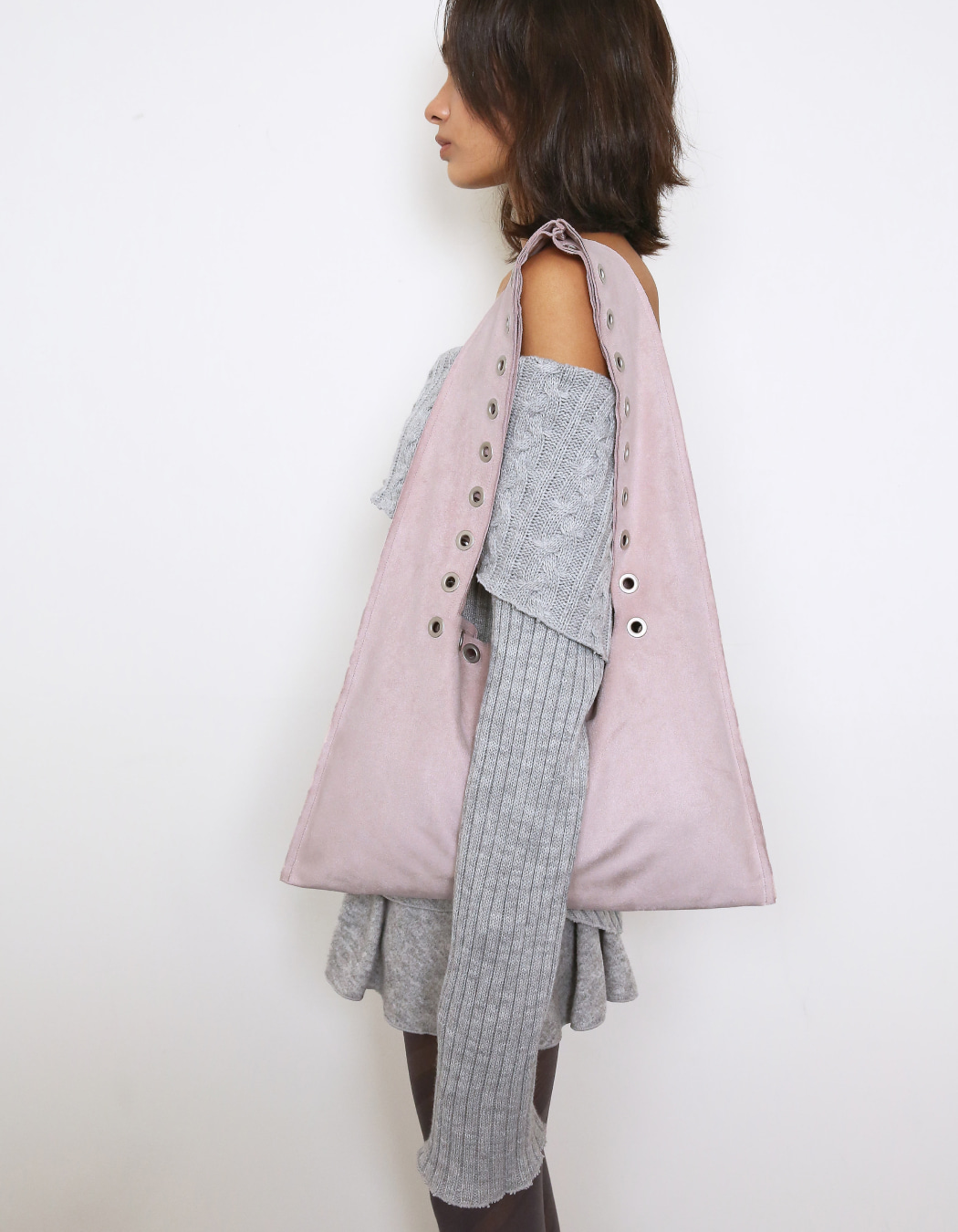 EYELET SUEDE SHOULDER BAG, PINK - polysooem