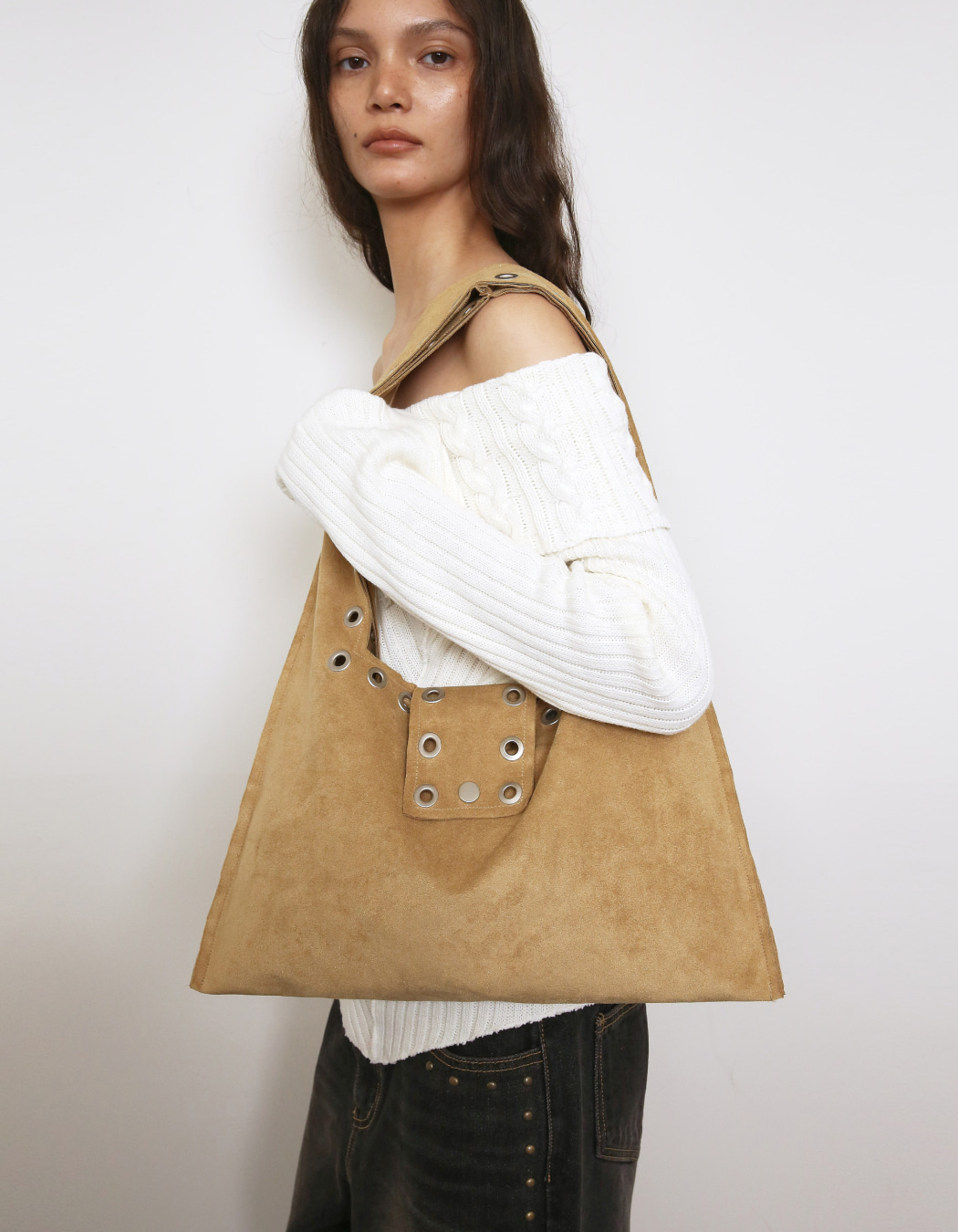 ★Polysooem★ EYELET SUEDE SHOULDER BAG 7/2 발송 EYELET SUEDE SHOULDER BAG, PINK - polysooem