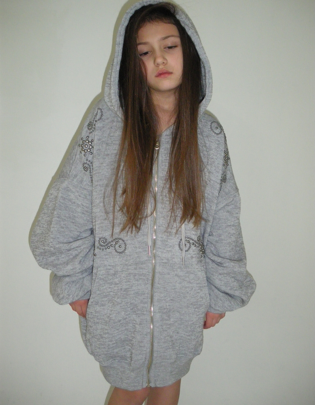 polysooem ORNAMENT STUDDED パーカー 韓国商品/POLYSOOEM ORNAMENT STUDDED HOODIE (Polysooem