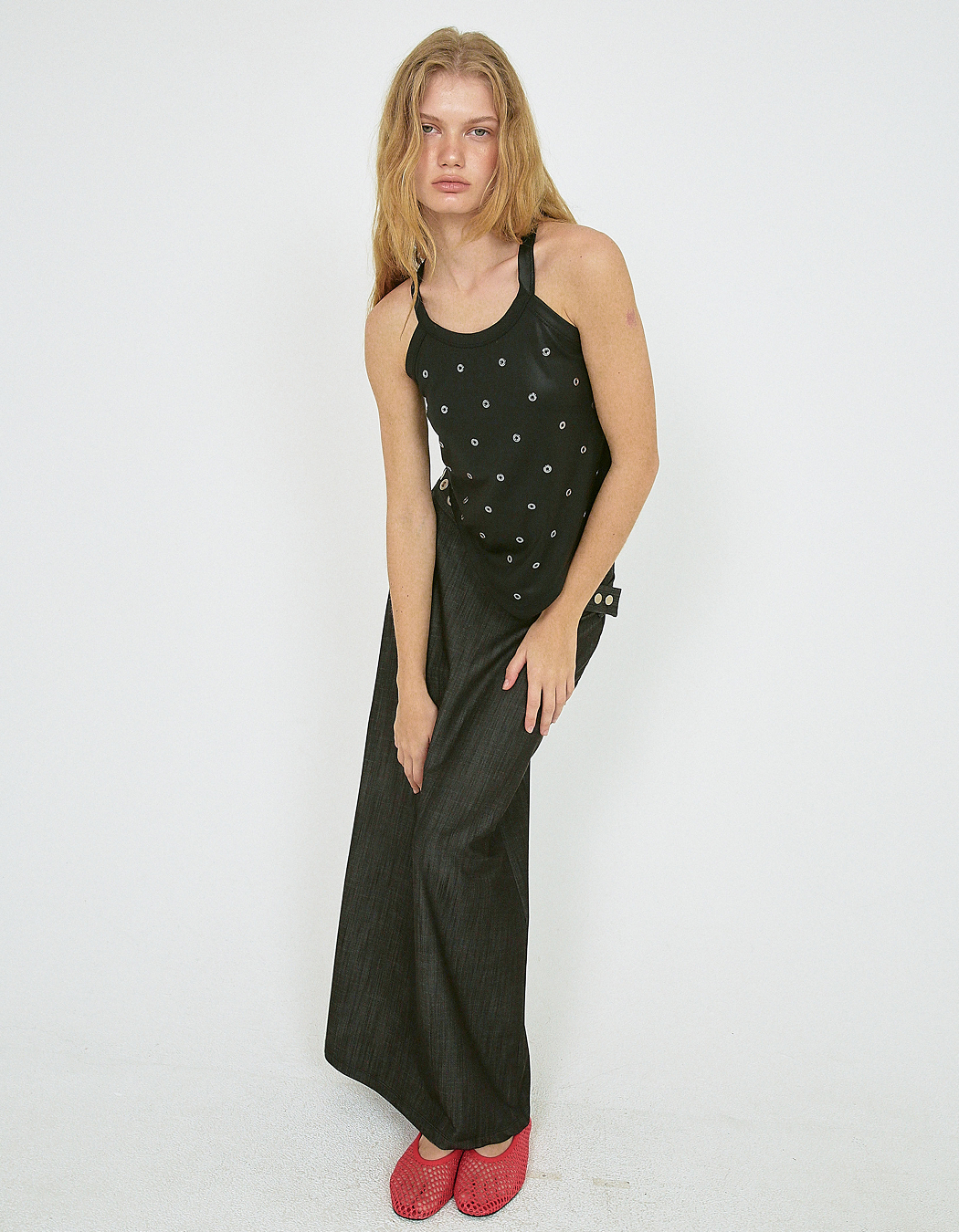 [POLYSOOEM] EYELET GLOSSY HALTER TOP / 追跡付 POLYSOOEM EYELET GLOSSY HALTER TOP