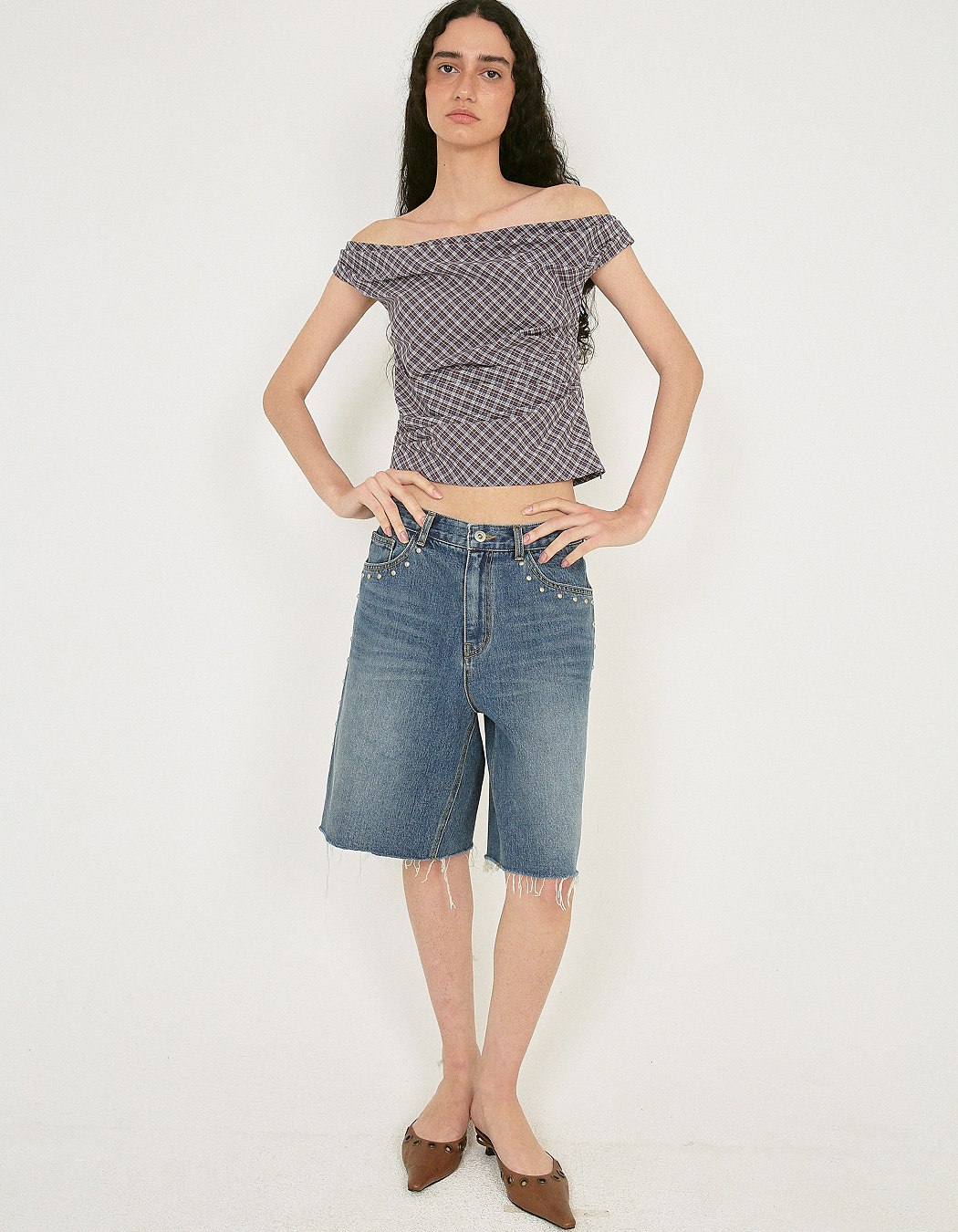 RUCHED CHECK OFF-SHOULDER TOP, BROWN - polysooem