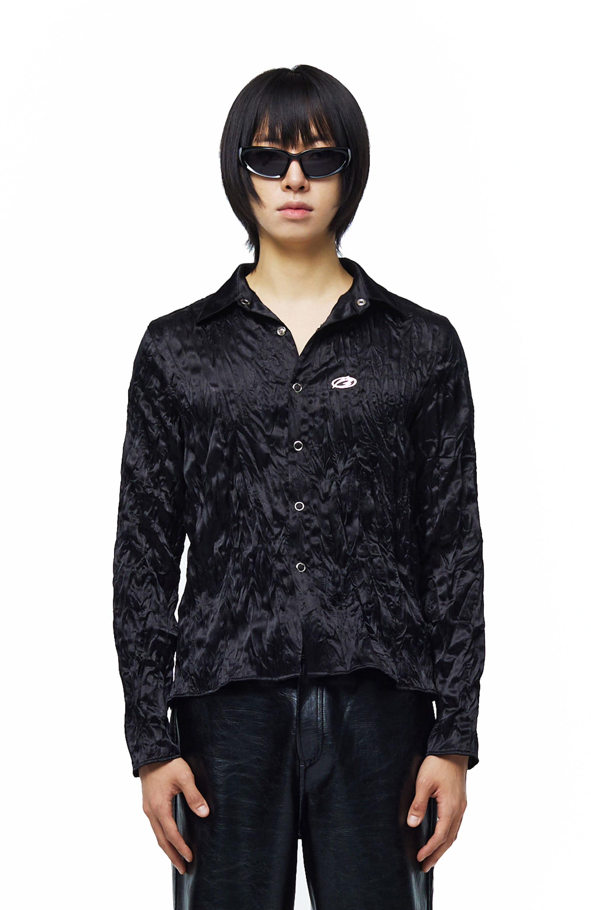 [MORE THAN BLACK] LOGO WRINKLE SHIRT | 모어댄블랙