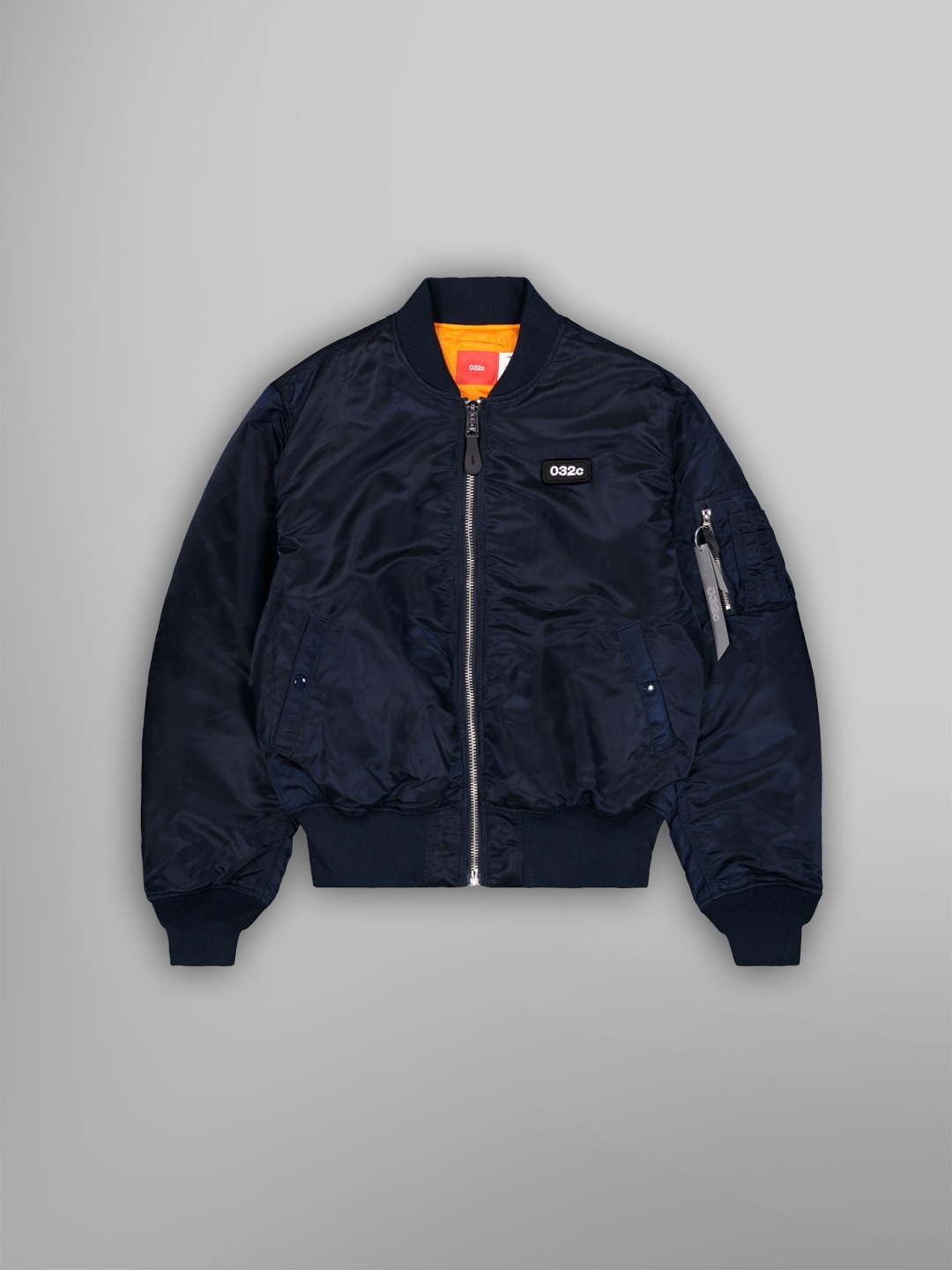 032c X ALPHA THE FLIGHT BOMBER | 알파 인더스트리