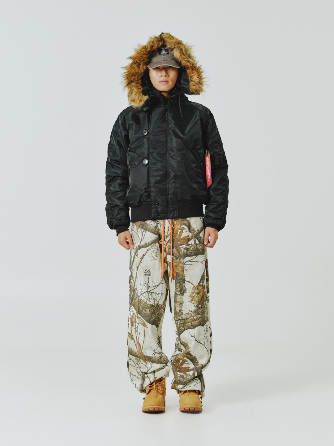 알파 인더스트리 N-2B SHORT WAIST PARKA BLACK