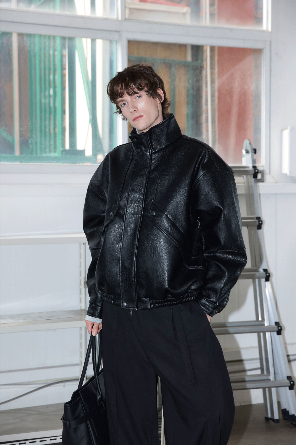 MUSINSA公式 | BER DE NOIR アークハイネックレザーダウンジャケット