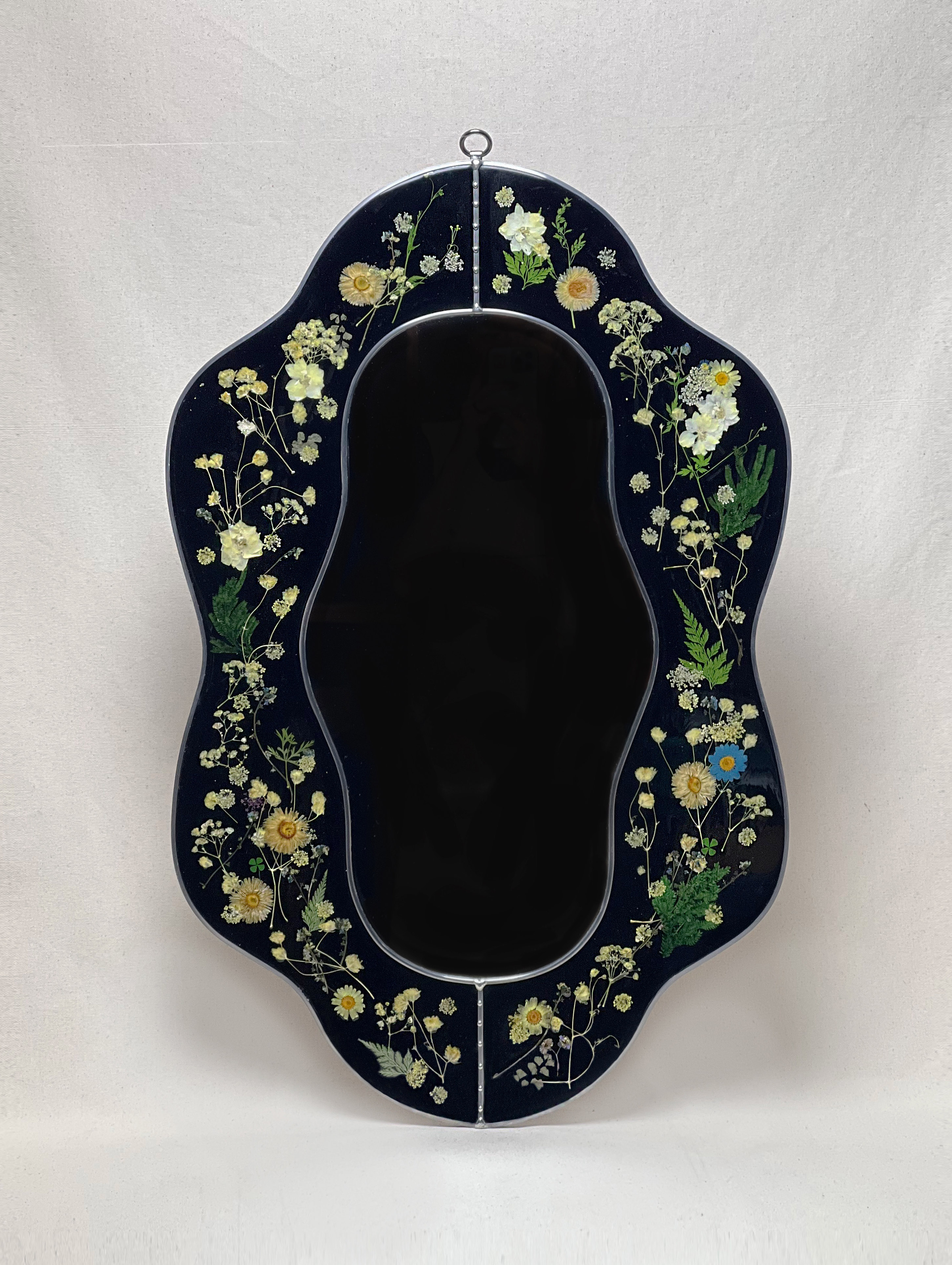 Pressed flower mirror : Black