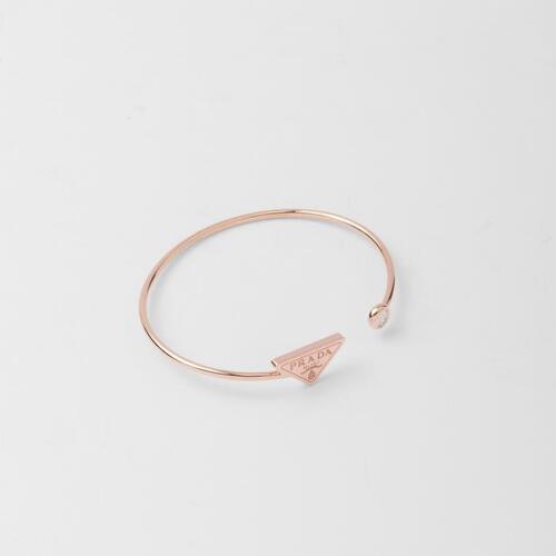 프라다 여성 팔찌 1JB399_2FPD_F02Z2 Eternal Gold bangle bracelet in pink with diamond
