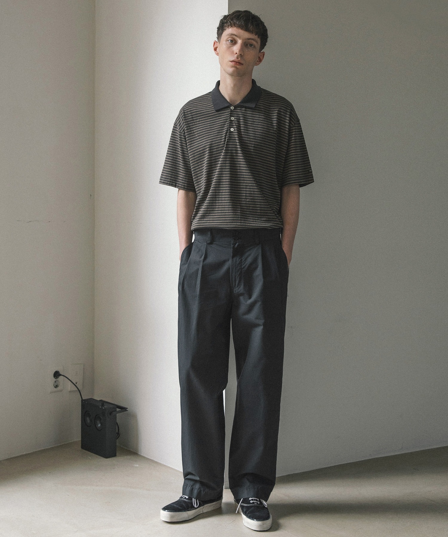 パンツ Santiago Officer Pants Almost Black Santiago Officer Pants (Almost Black) - 어나더오피스