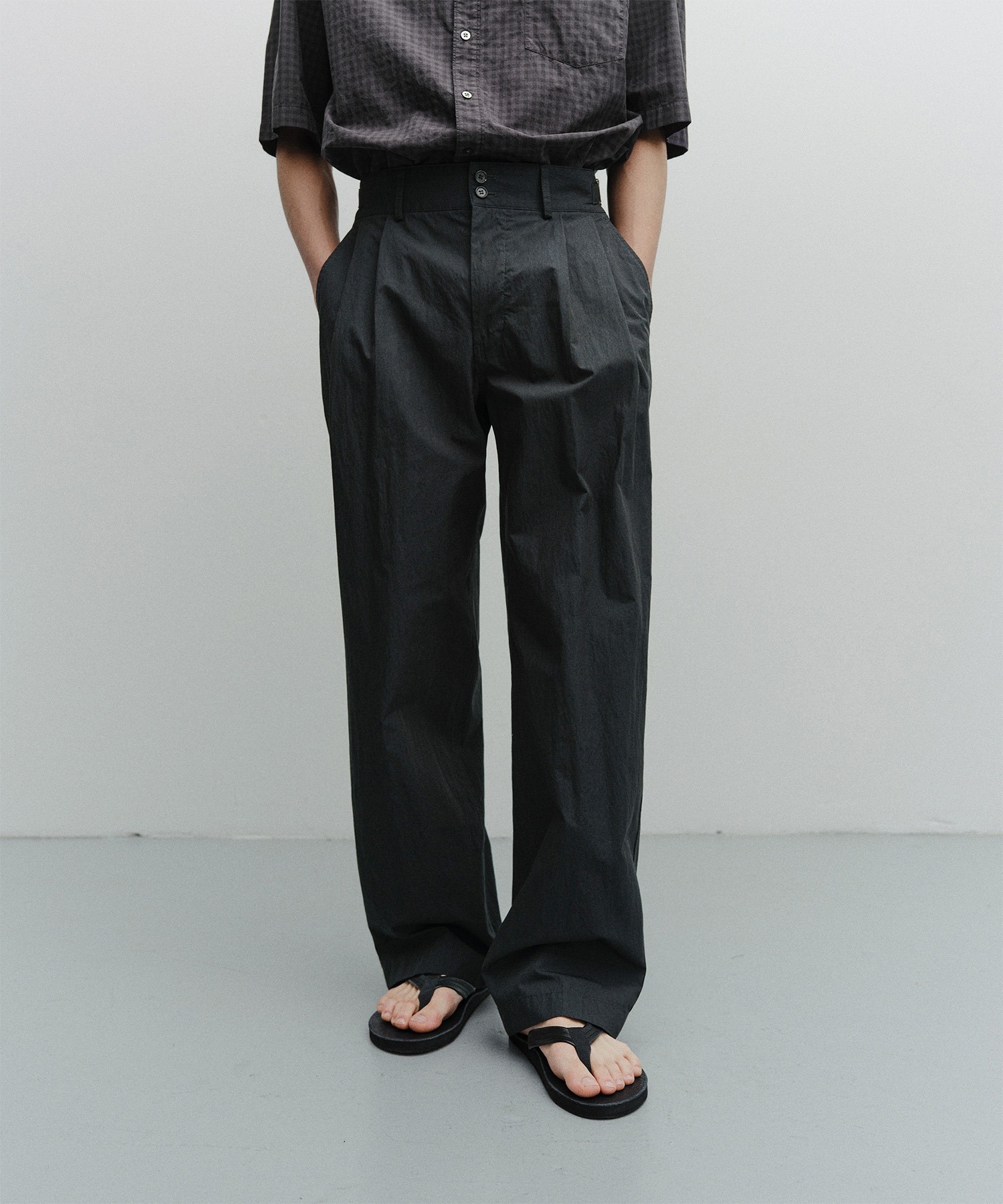 Santiago Officer Pants (Almost Black) - 어나더오피스