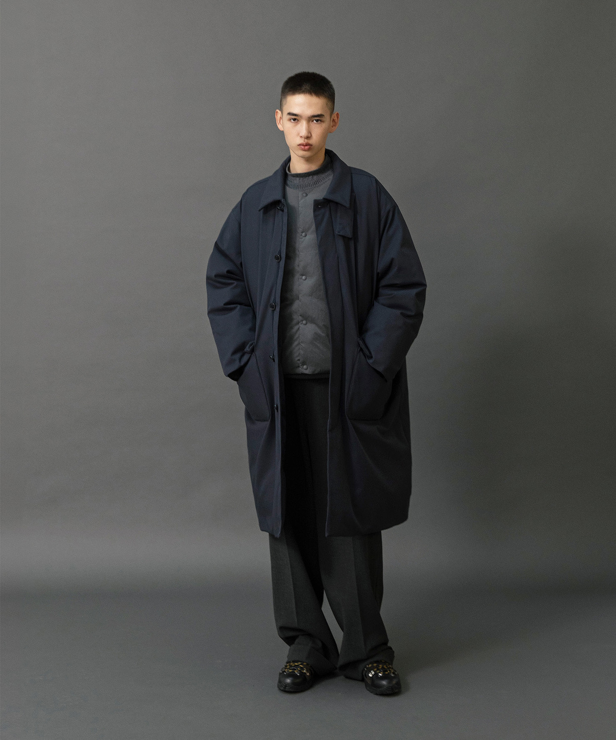 Ample Down Long Coat (Navy) - 어나더오피스