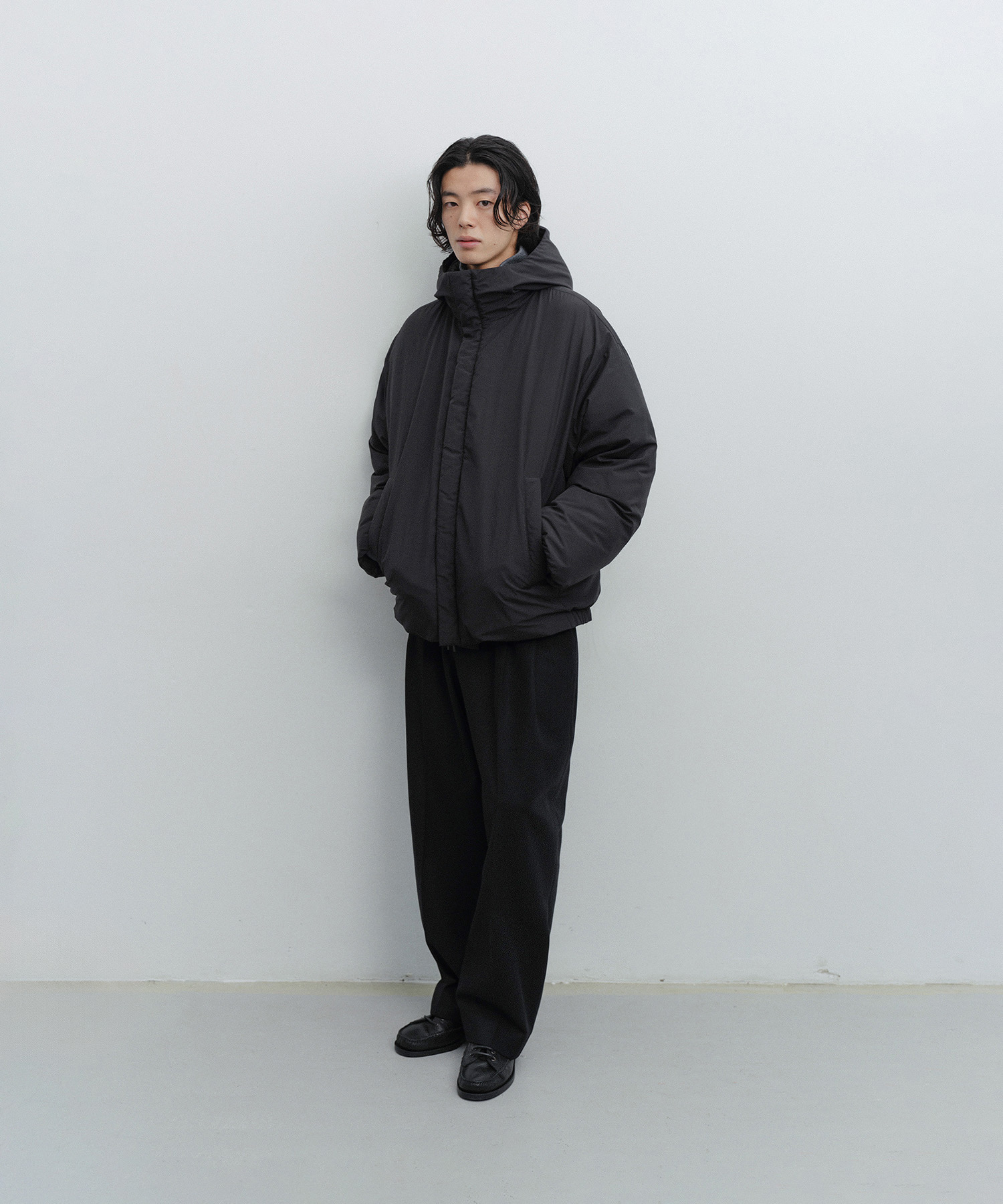Snowman Hooded Down Jacket (Black) - 어나더오피스