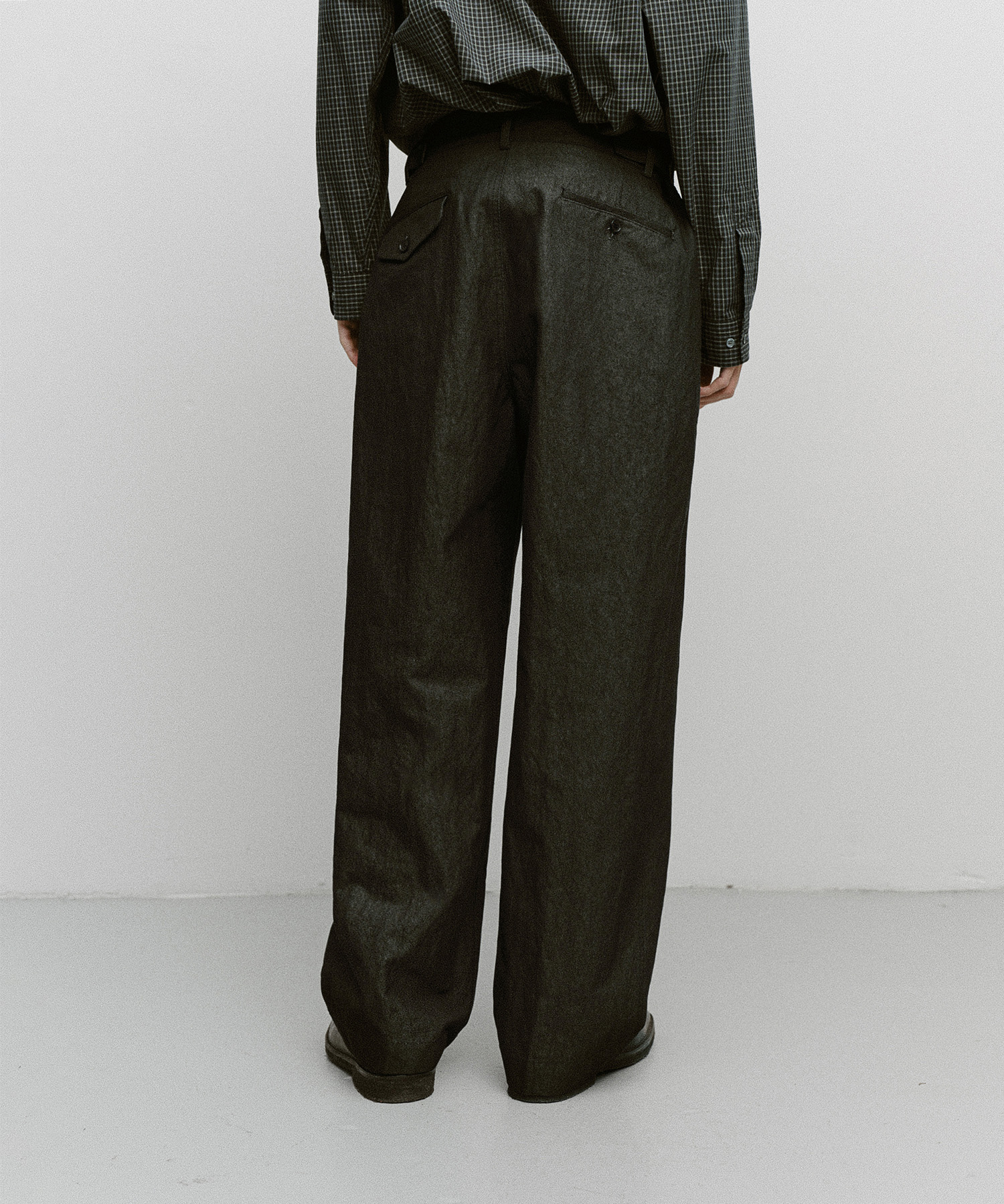 Santiago Officer Denim Pants (Black Denim) - 어나더오피스