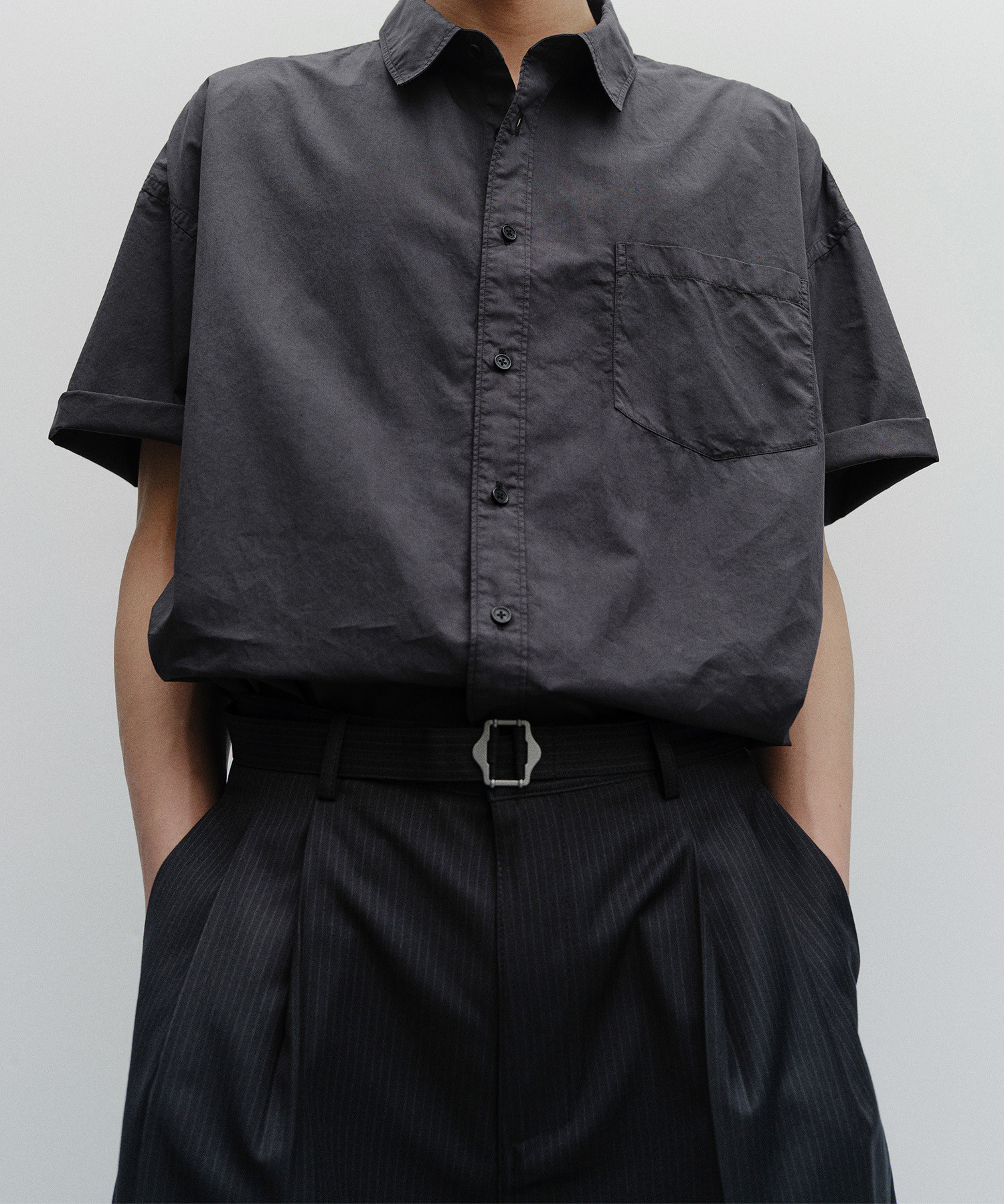 Hemingway Stripe Bermuda Pants (Black) - 어나더오피스