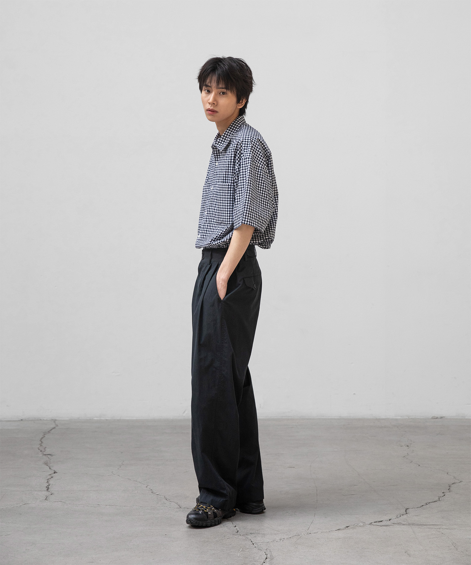 Santiago Officer Pants (Almost Black) | 어나더오피스