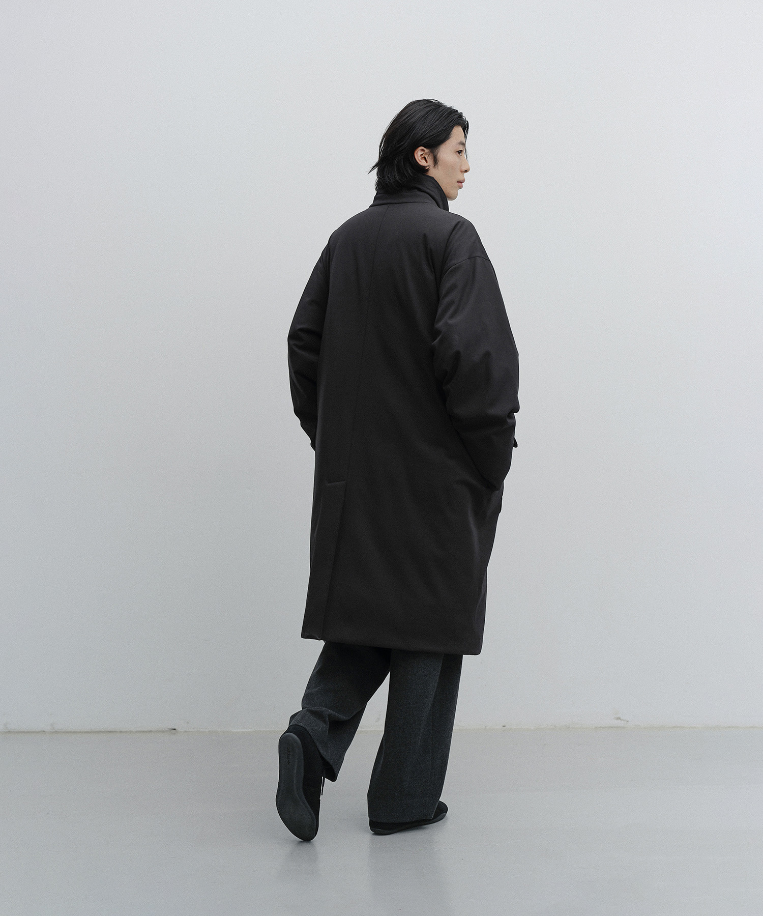 Ample Down Long Coat (Black) - 어나더오피스