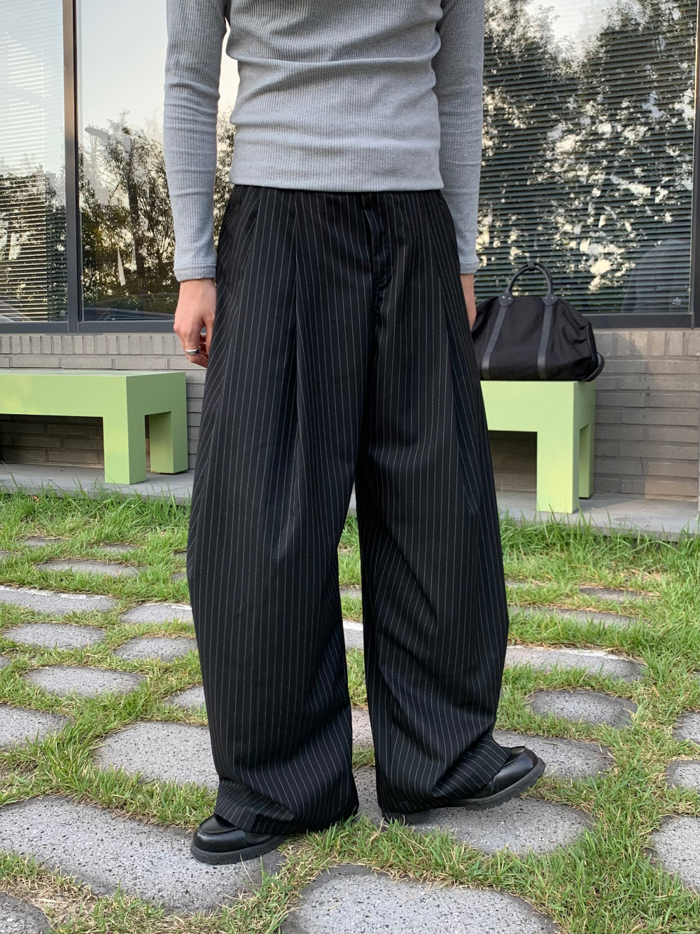 바지 모델 착용 이미지-S435L26