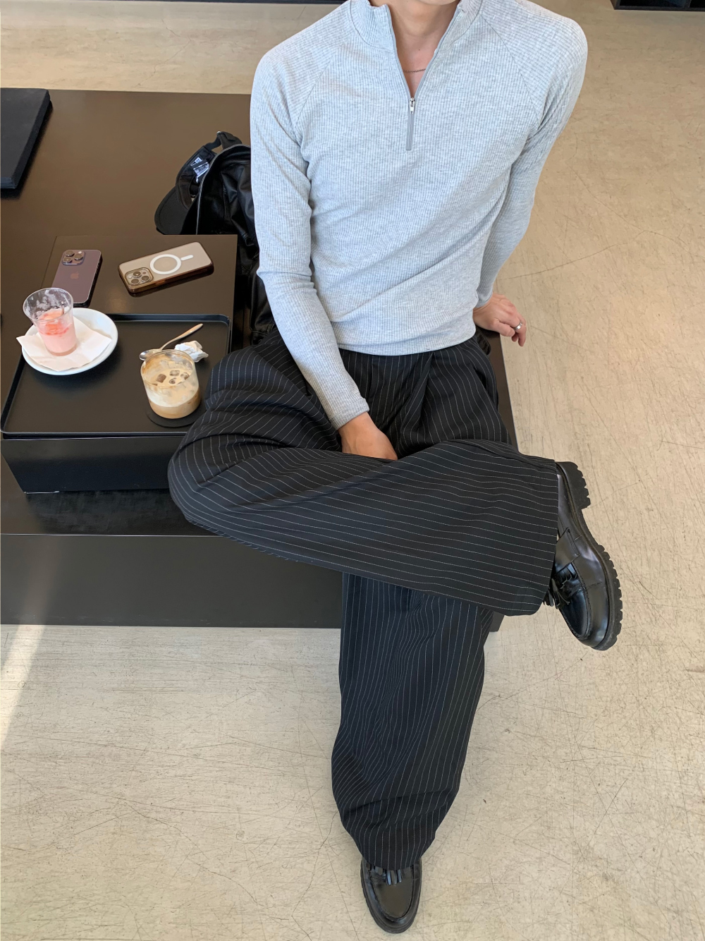 바지 모델 착용 이미지-S435L12