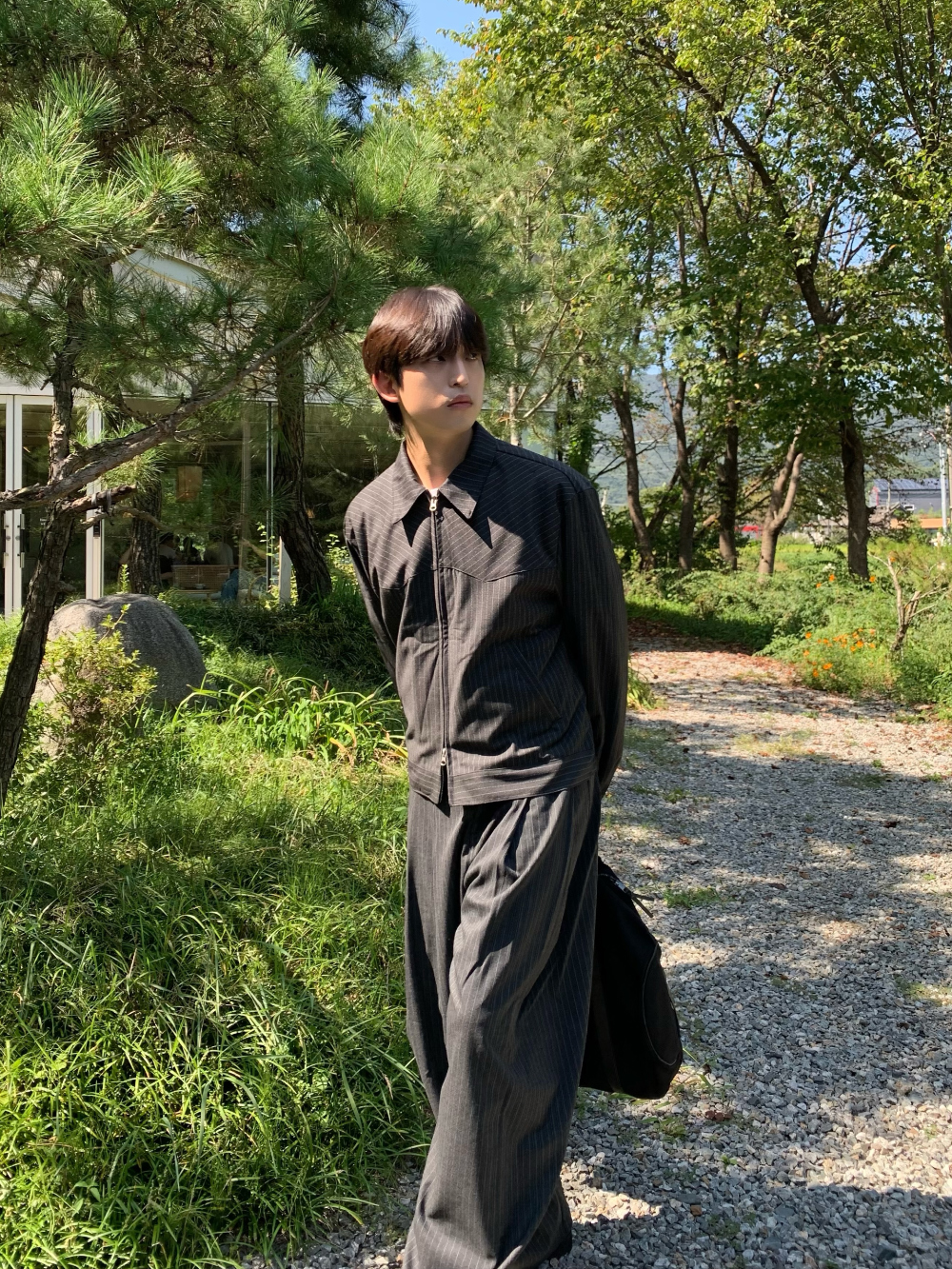 바지 모델 착용 이미지-S435L43