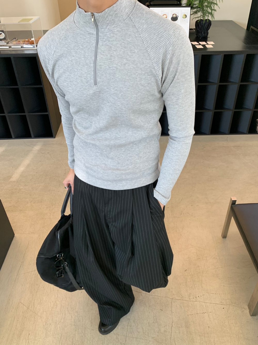 바지 모델 착용 이미지-S435L9