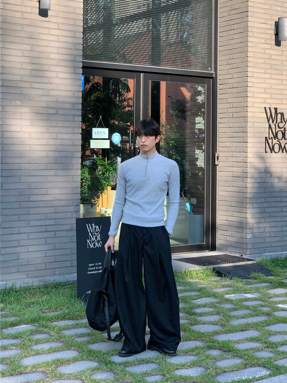 바지 모델 착용 이미지-S435L22