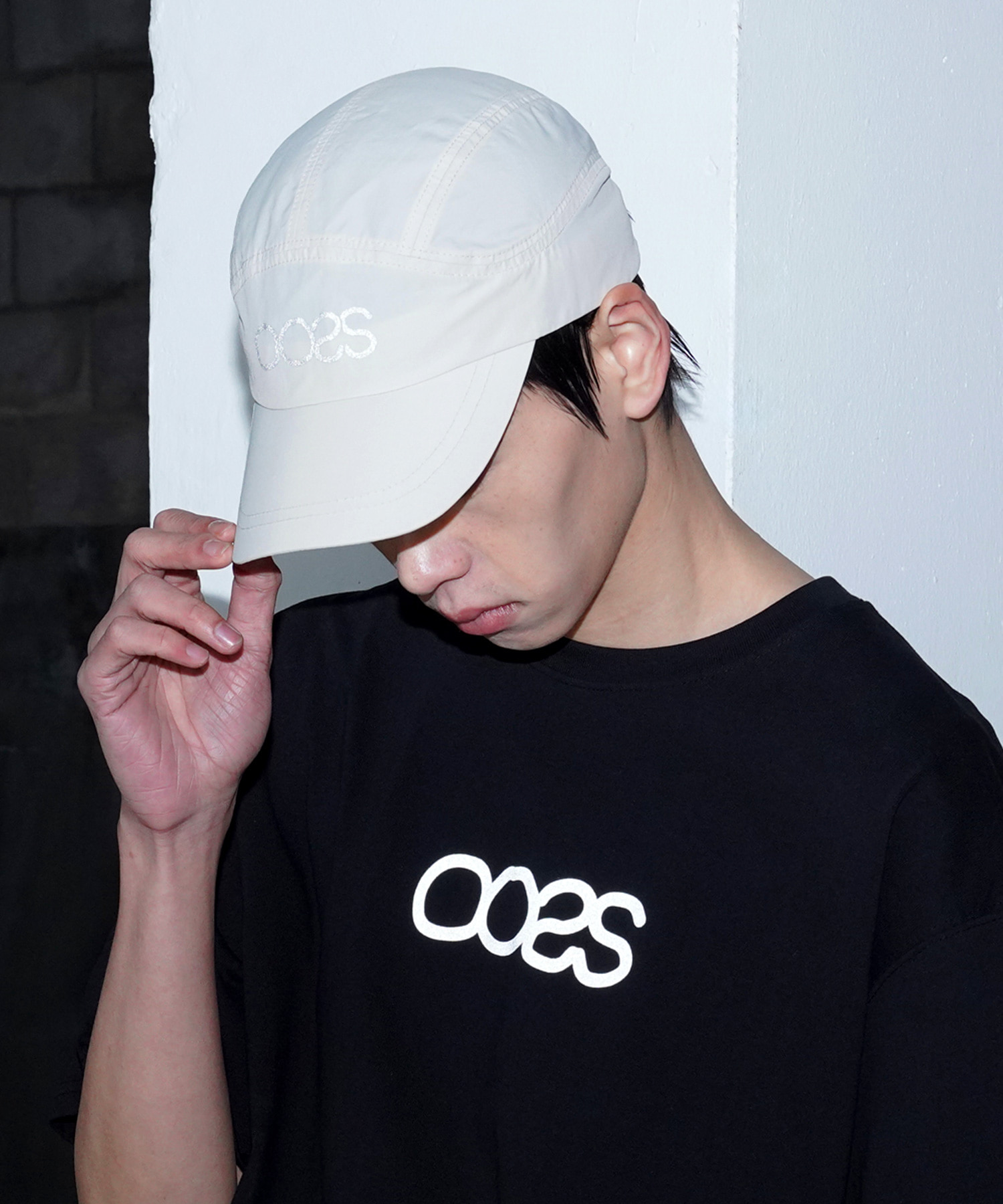 OOSS 리플렉티브 로고 러닝캡 베이지 | 스튜디오 싹스탑