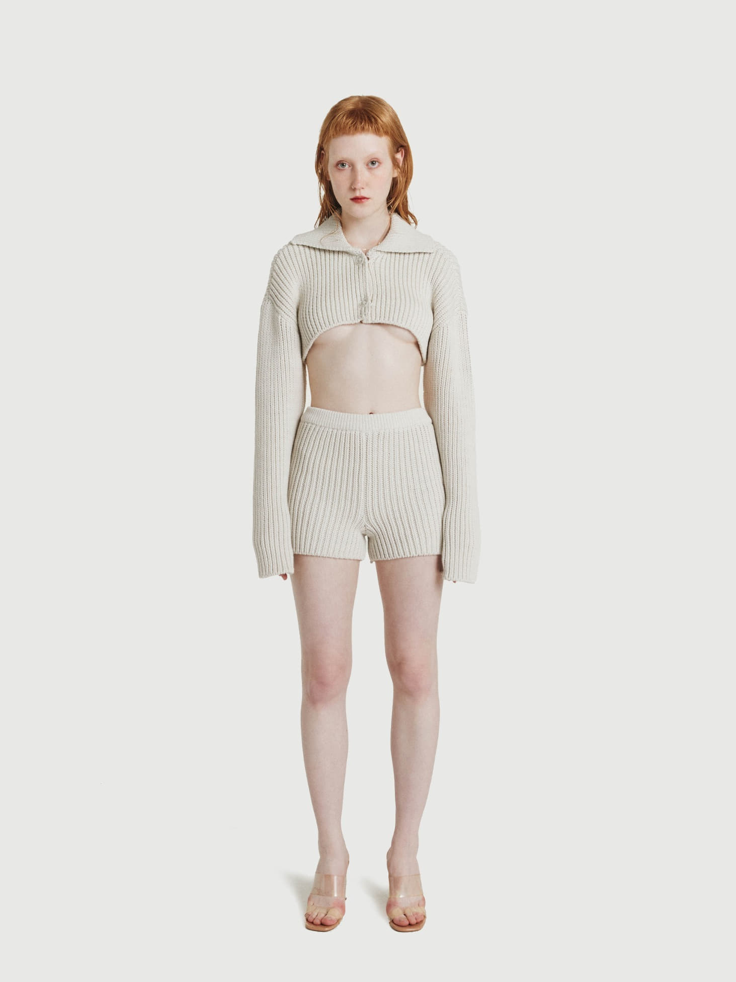 Cropped Cable-Knit Cardigan / White