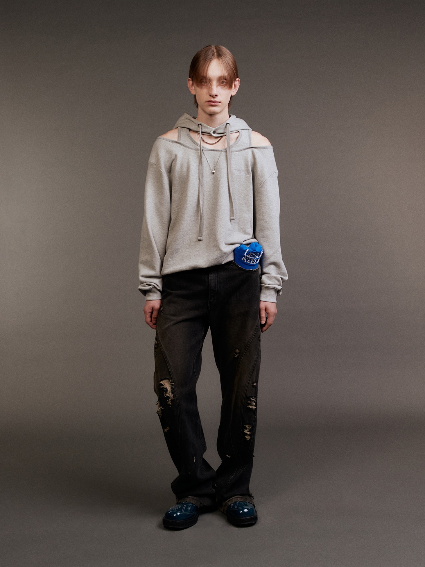 Cut-Out Hoodie / Grey