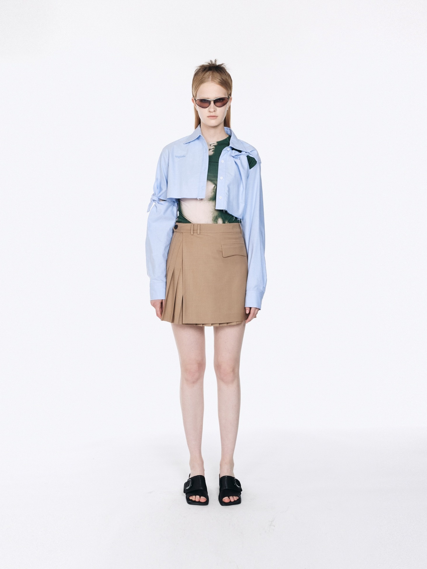 Knotted Cut-Out Cropped Shirt / Blue