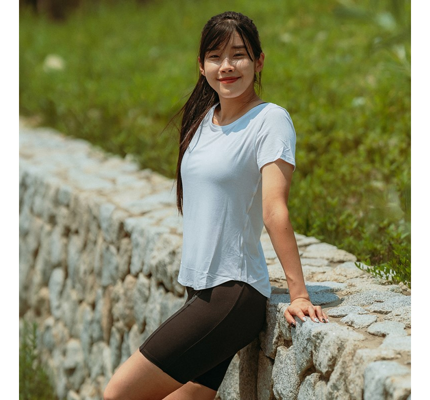 악세사리 모델 착용 이미지-S1L2