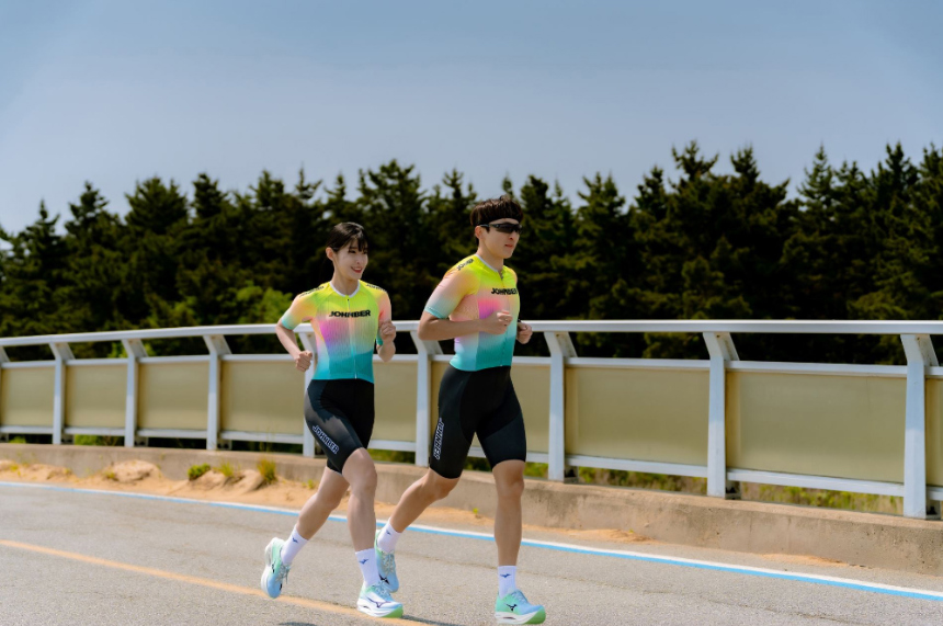 멜빵 스커트/바지 모델 착용 이미지-S7L21