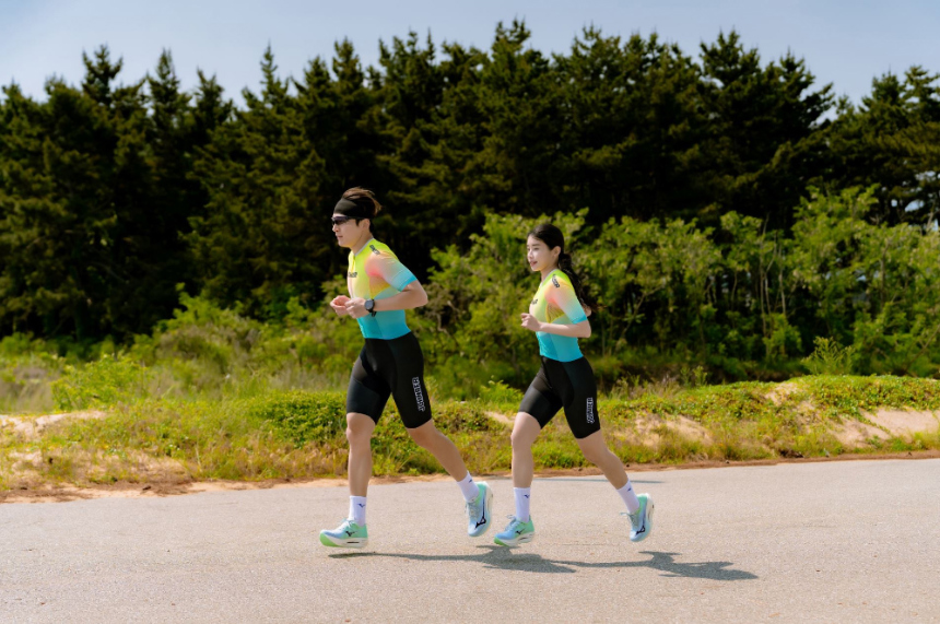 멜빵 스커트/바지 모델 착용 이미지-S7L24