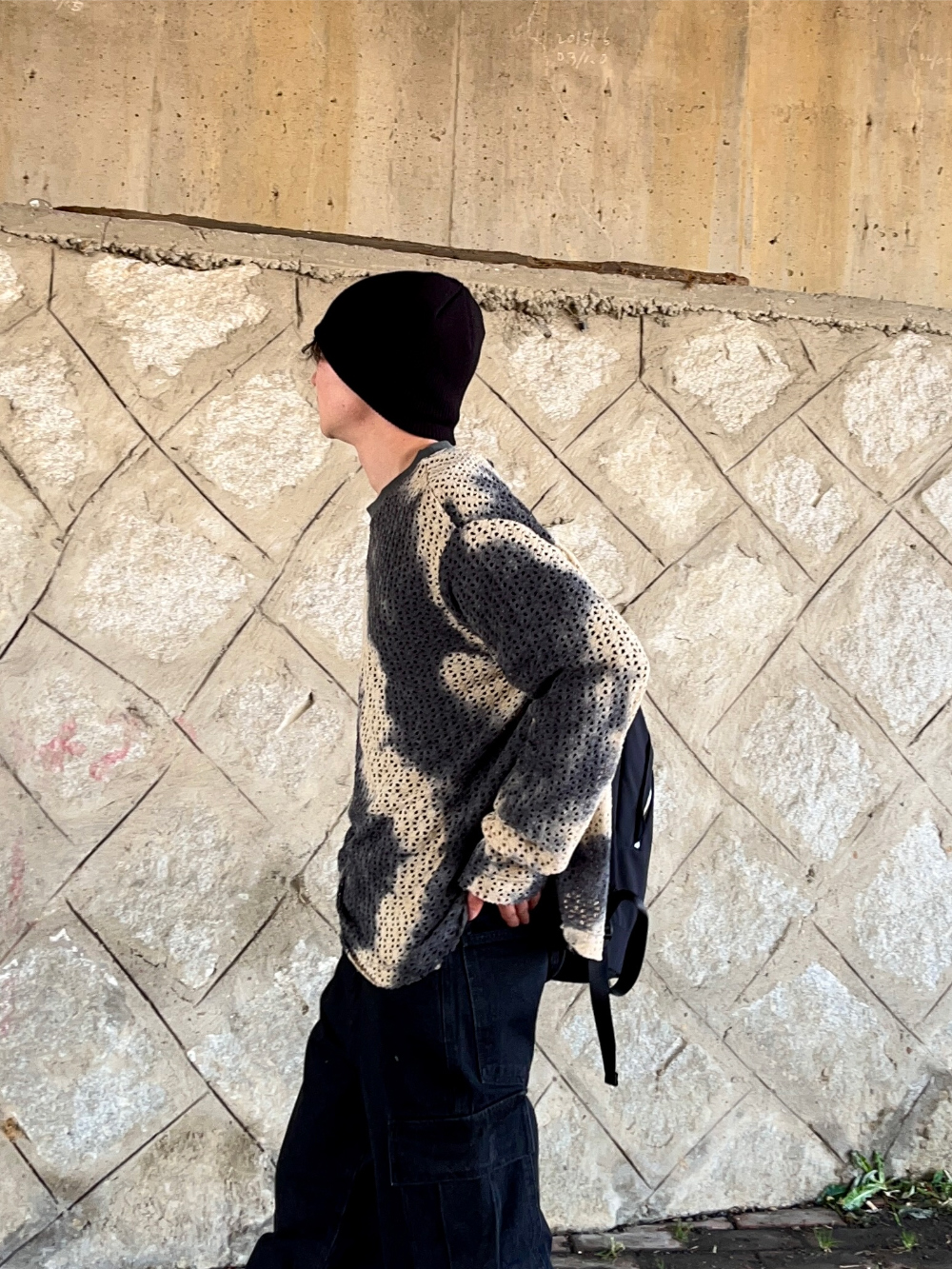 긴팔 티셔츠 모델 착용 이미지-S1L39