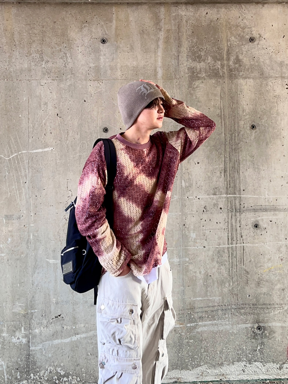 긴팔 티셔츠 모델 착용 이미지-S1L22