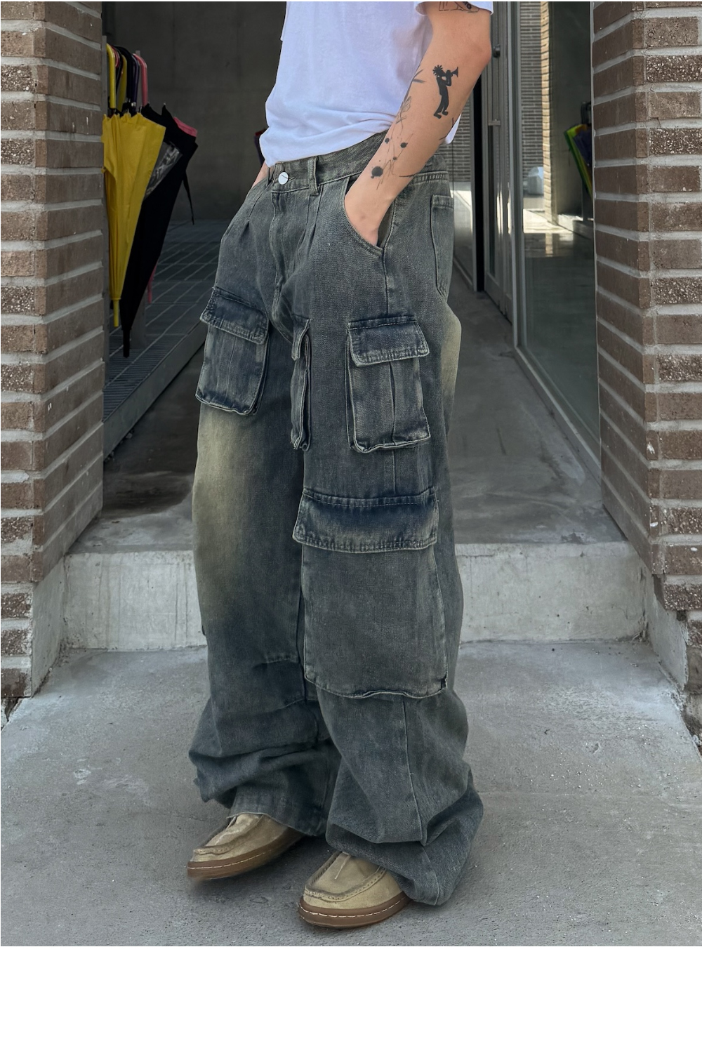 바지 모델 착용 이미지-S1L33