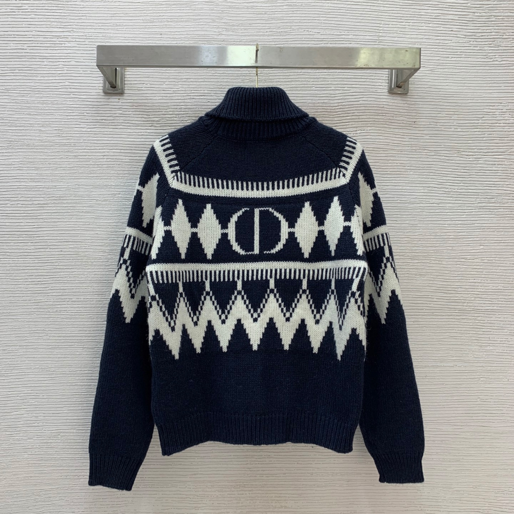 긴팔 티셔츠 차콜 색상 이미지-S1L12