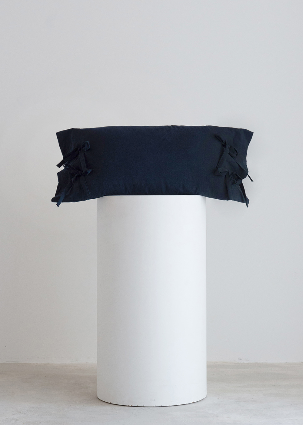 Ribbon cushion cover - deep navy
