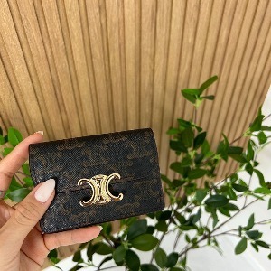 셀린느 트리옹프 동전 컴팩트 지갑 트리오페