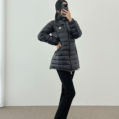 몽클레어 [MONCLER] 수입고급 Madine 쇼트 다운 재킷
