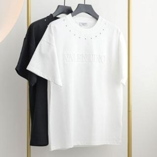 발렌티노 [VALENTINO] 수입고급 스터드 엠보 로고 반팔 티셔츠