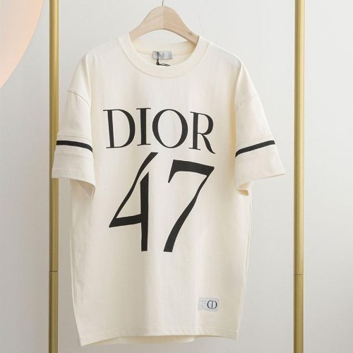디올 [Christian Dior] 수입고급 디올 화이트 슬리브 오버사이즈 티셔츠