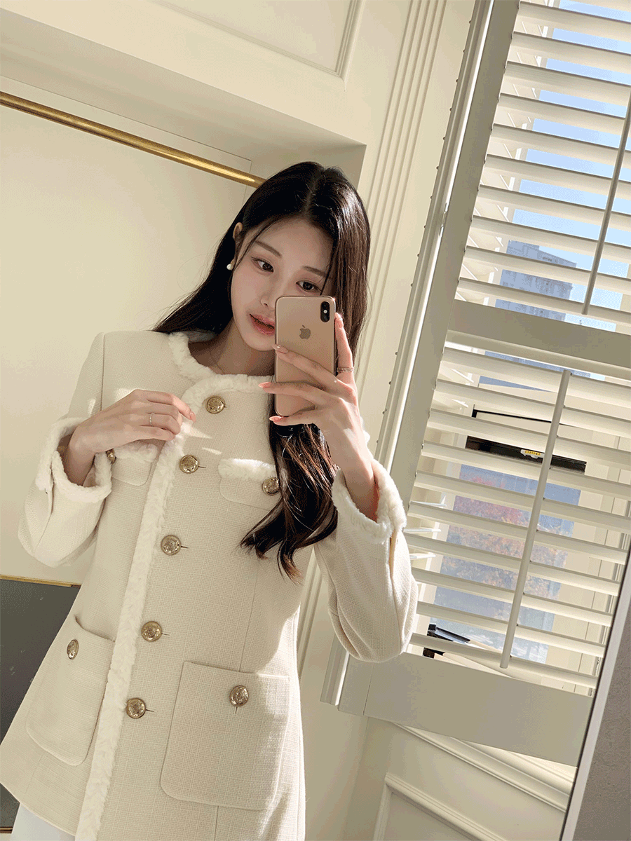 금장 수술 트위드 자켓