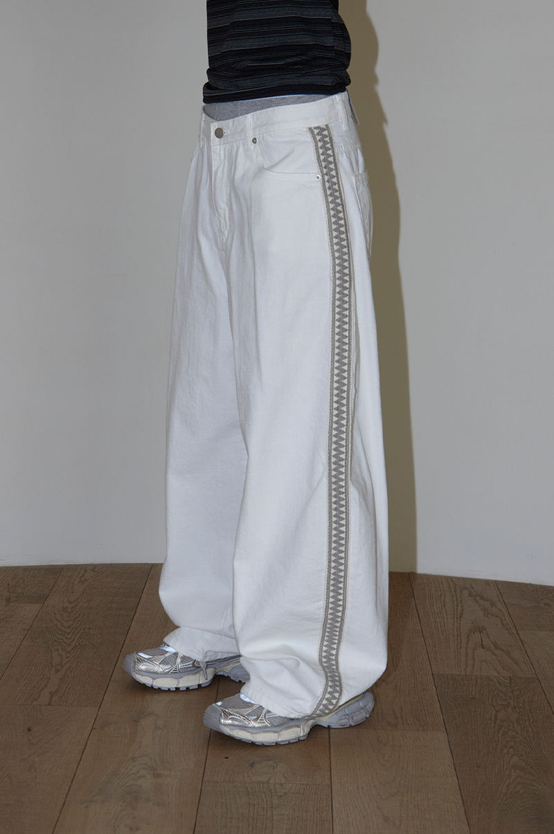 NEW IN - NEW IN - 런츠 NEW IN - NEW IN - 런츠