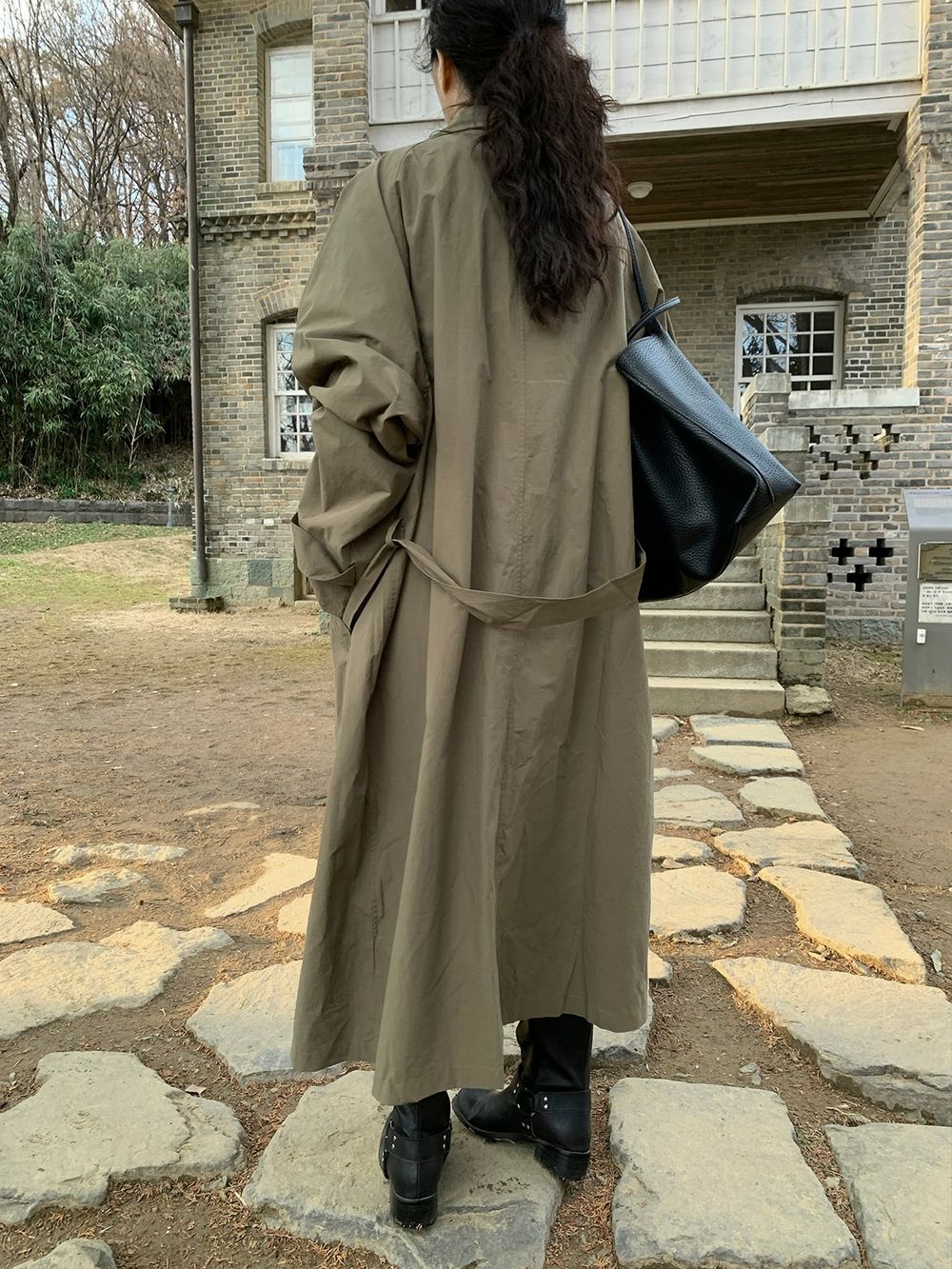 네이 오버핏 트랜치 코트 상세 이미지 19